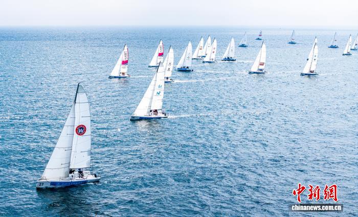 2025大连杯帆船赛开幕：全国25支精英队伍汇聚海