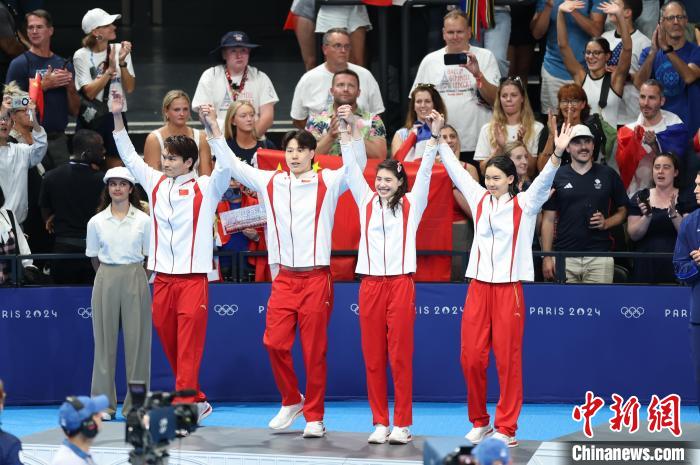 巴黎奥运中国队男女混合4×100米接力夺银，覃海