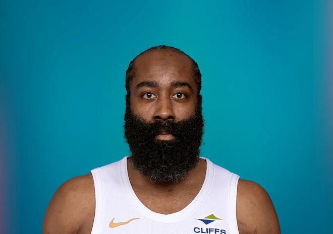 保罗哈登坦陈冠军戒指影响 揭示NBA双重标准