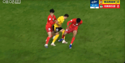 中超第7轮青岛西海岸0-0河南 战平关键球员多次错